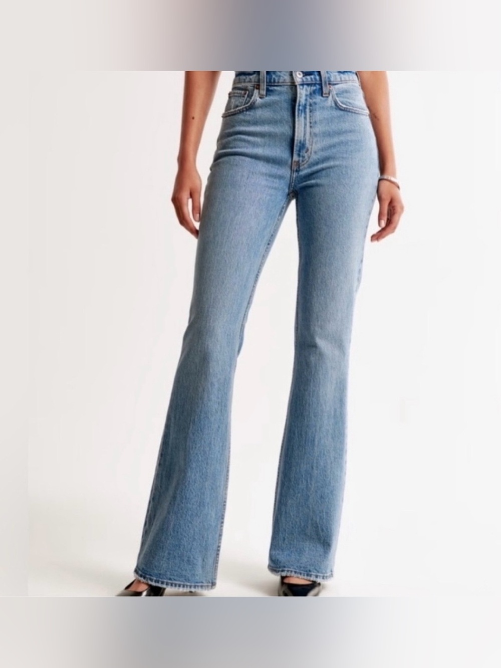Abercrombie | Curve Love The Vintage Flare High Rise | Light Wash | 25/0short